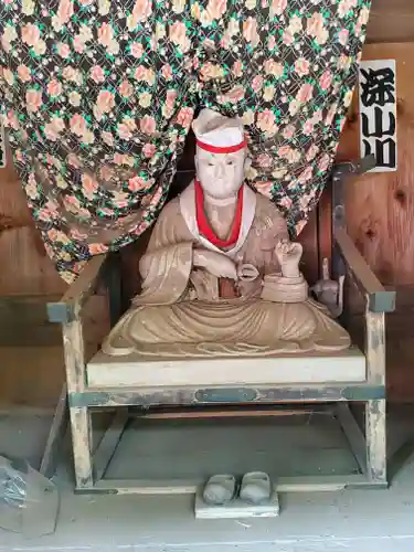 千手院の像