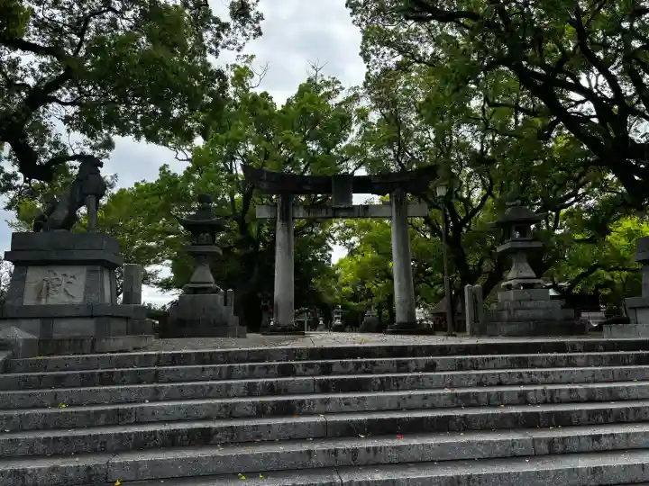 水天宮の{uncategorized: "未分類", other: "その他", undefined: "問題あり", building: "その他建物", grave: "お墓", sacred_gate: "鳥居", guardian: "狛犬", statue: "像", buddha: "仏像", history: "歴史", nature: "自然", garden: "庭園", animal: "動物", pagoda: "塔", temizu: "手水舎", mountain_gate: "山門・神門", sanctuary: "本殿・本堂", subordinate: "末社・摂社", art: "芸術", scenery: "景色", jizo: "地蔵", ema: "絵馬", goshuin: "御朱印", omikuji: "おみくじ", items: "授与品その他", amulet: "お守り", goshuincho: "御朱印帳", eats: "食事", festival: "お祭り", votive_dance: "神楽", shichigosan: "七五三参", wedding: "結婚式", experience: "体験その他", initially: "初詣", around: "周辺", anti_infection: "感染症対策"}