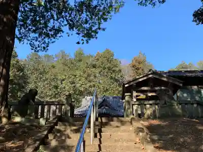 露垂根神社のその他建物