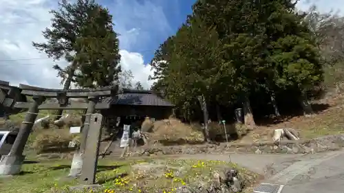 菱野健功神社の鳥居