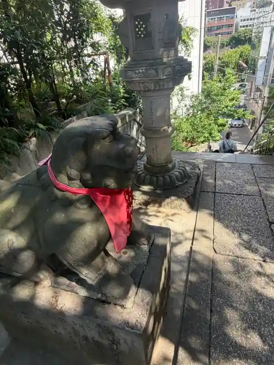 市谷亀岡八幡宮の{uncategorized: "未分類", other: "その他", undefined: "問題あり", building: "その他建物", grave: "お墓", sacred_gate: "鳥居", guardian: "狛犬", statue: "像", buddha: "仏像", history: "歴史", nature: "自然", garden: "庭園", animal: "動物", pagoda: "塔", temizu: "手水舎", mountain_gate: "山門・神門", sanctuary: "本殿・本堂", subordinate: "末社・摂社", art: "芸術", scenery: "景色", jizo: "地蔵", ema: "絵馬", goshuin: "御朱印", omikuji: "おみくじ", items: "授与品その他", amulet: "お守り", goshuincho: "御朱印帳", eats: "食事", festival: "お祭り", votive_dance: "神楽", shichigosan: "七五三参", wedding: "結婚式", experience: "体験その他", initially: "初詣", around: "周辺", anti_infection: "感染症対策"}