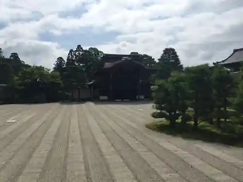 仁和寺の庭園