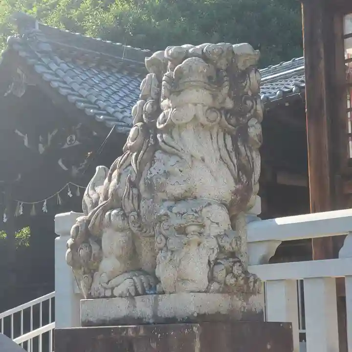 手力雄神社の狛犬