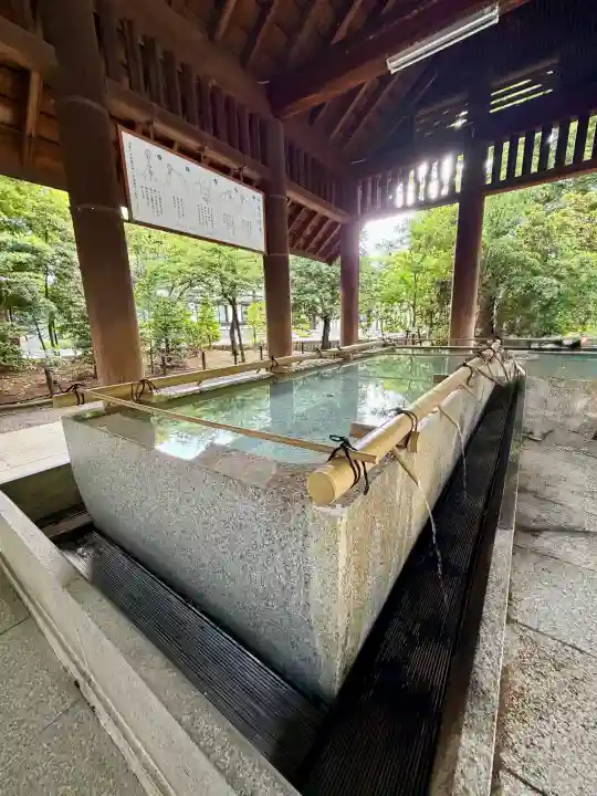 靖國神社の{uncategorized: "未分類", other: "その他", undefined: "問題あり", building: "その他建物", grave: "お墓", sacred_gate: "鳥居", guardian: "狛犬", statue: "像", buddha: "仏像", history: "歴史", nature: "自然", garden: "庭園", animal: "動物", pagoda: "塔", temizu: "手水舎", mountain_gate: "山門・神門", sanctuary: "本殿・本堂", subordinate: "末社・摂社", art: "芸術", scenery: "景色", jizo: "地蔵", ema: "絵馬", goshuin: "御朱印", omikuji: "おみくじ", items: "授与品その他", amulet: "お守り", goshuincho: "御朱印帳", eats: "食事", festival: "お祭り", votive_dance: "神楽", shichigosan: "七五三参", wedding: "結婚式", experience: "体験その他", initially: "初詣", around: "周辺", anti_infection: "感染症対策"}