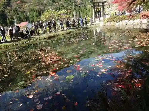 根道神社の庭園