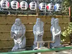 中野沼袋氷川神社の像