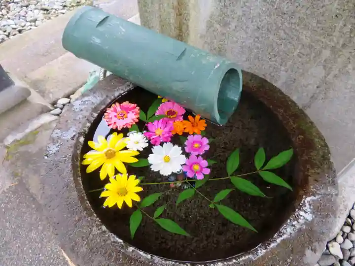今市報徳二宮神社の手水舎