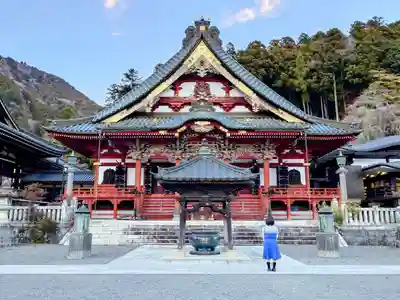 久遠寺の本殿・本堂