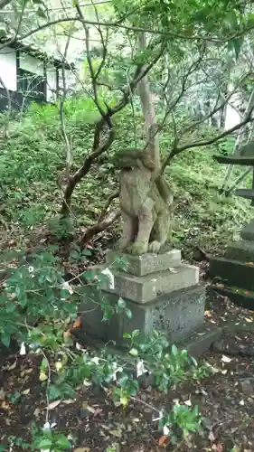 八幡朝見神社の狛犬