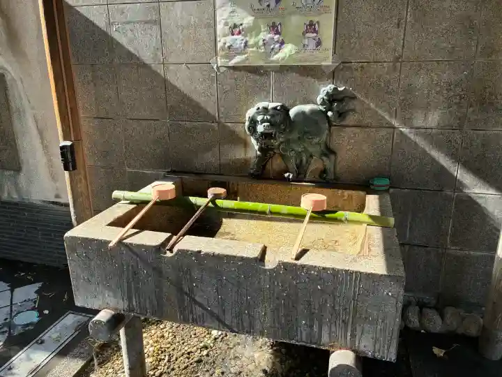 難波八阪神社の{uncategorized: "未分類", other: "その他", undefined: "問題あり", building: "その他建物", grave: "お墓", sacred_gate: "鳥居", guardian: "狛犬", statue: "像", buddha: "仏像", history: "歴史", nature: "自然", garden: "庭園", animal: "動物", pagoda: "塔", temizu: "手水舎", mountain_gate: "山門・神門", sanctuary: "本殿・本堂", subordinate: "末社・摂社", art: "芸術", scenery: "景色", jizo: "地蔵", ema: "絵馬", goshuin: "御朱印", omikuji: "おみくじ", items: "授与品その他", amulet: "お守り", goshuincho: "御朱印帳", eats: "食事", festival: "お祭り", votive_dance: "神楽", shichigosan: "七五三参", wedding: "結婚式", experience: "体験その他", initially: "初詣", around: "周辺", anti_infection: "感染症対策"}