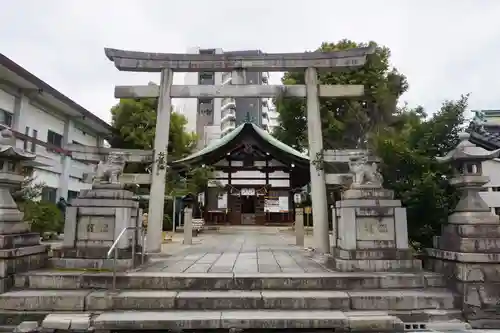 三輪神社の鳥居