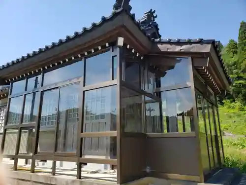 八幡神社の本殿・本堂