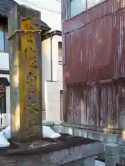 雷神社の建物その他