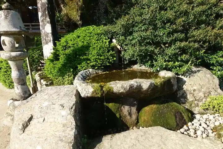 青岸渡寺の手水舎