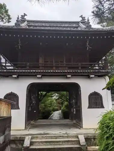 元慶寺の山門・神門
