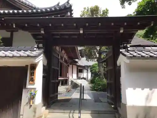 佛日庵の山門・神門