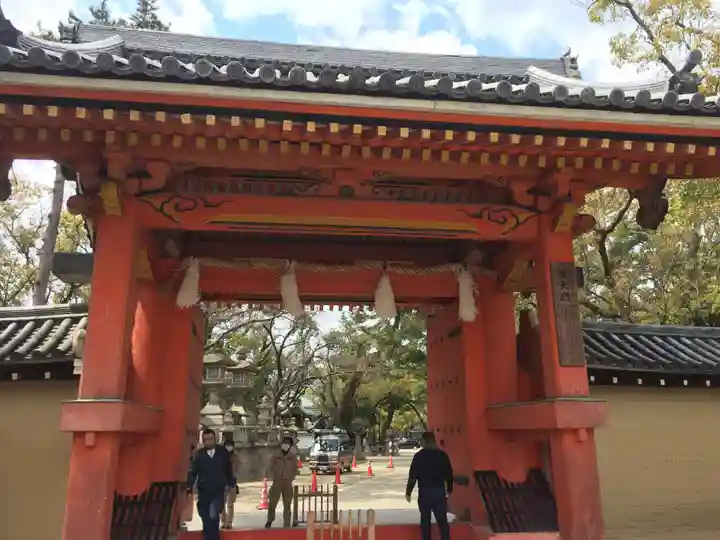 西宮神社の山門・神門
