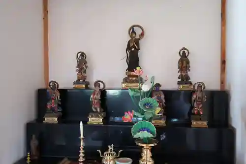 穴太薬師堂(三重県)