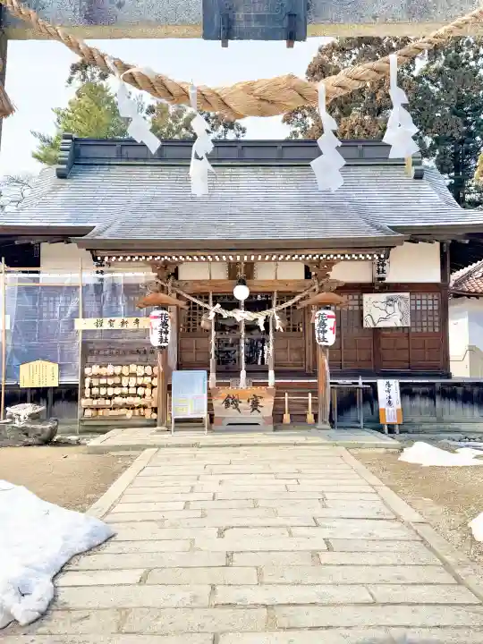 花巻神社の{uncategorized: "未分類", other: "その他", undefined: "問題あり", building: "その他建物", grave: "お墓", sacred_gate: "鳥居", guardian: "狛犬", statue: "像", buddha: "仏像", history: "歴史", nature: "自然", garden: "庭園", animal: "動物", pagoda: "塔", temizu: "手水舎", mountain_gate: "山門・神門", sanctuary: "本殿・本堂", subordinate: "末社・摂社", art: "芸術", scenery: "景色", jizo: "地蔵", ema: "絵馬", goshuin: "御朱印", omikuji: "おみくじ", items: "授与品その他", amulet: "お守り", goshuincho: "御朱印帳", eats: "食事", festival: "お祭り", votive_dance: "神楽", shichigosan: "七五三参", wedding: "結婚式", experience: "体験その他", initially: "初詣", around: "周辺", anti_infection: "感染症対策"}