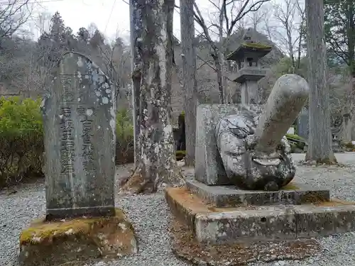 古峯神社の像