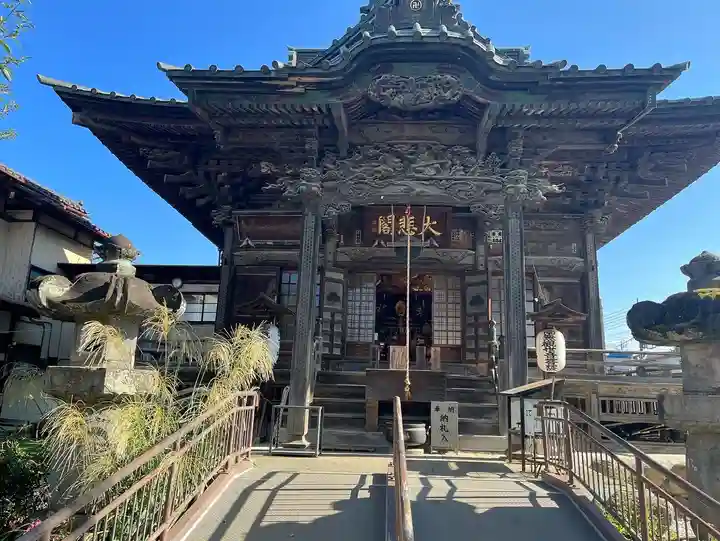 秩父札所十三番 慈眼寺の本殿・本堂