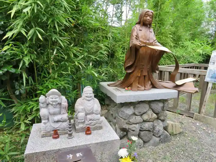 引接寺(千本ゑんま堂)の像