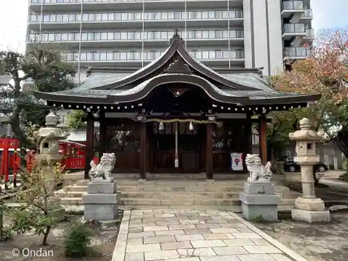 六宮神社の本殿・本堂