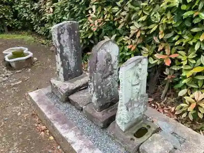長泉寺の{uncategorized: "未分類", other: "その他", undefined: "問題あり", building: "その他建物", grave: "お墓", sacred_gate: "鳥居", guardian: "狛犬", statue: "像", buddha: "仏像", history: "歴史", nature: "自然", garden: "庭園", animal: "動物", pagoda: "塔", temizu: "手水舎", mountain_gate: "山門・神門", sanctuary: "本殿・本堂", subordinate: "末社・摂社", art: "芸術", scenery: "景色", jizo: "地蔵", ema: "絵馬", goshuin: "御朱印", omikuji: "おみくじ", items: "授与品その他", amulet: "お守り", goshuincho: "御朱印帳", eats: "食事", festival: "お祭り", votive_dance: "神楽", shichigosan: "七五三参", wedding: "結婚式", experience: "体験その他", initially: "初詣", around: "周辺", anti_infection: "感染症対策"}