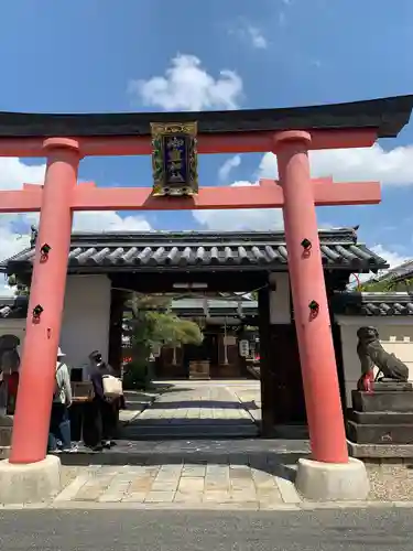 御霊神社の鳥居