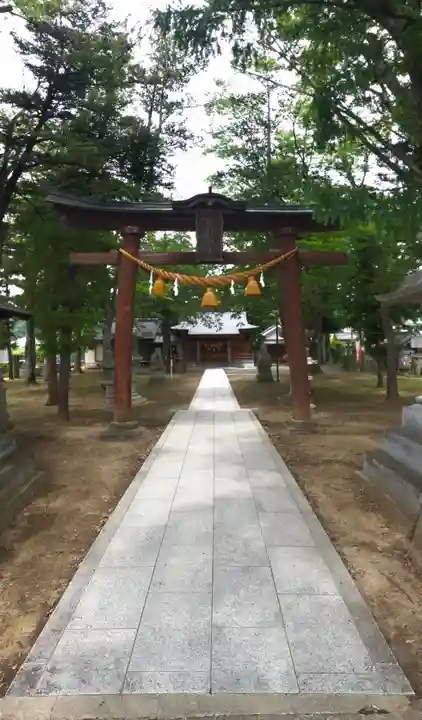 布制神社の鳥居
