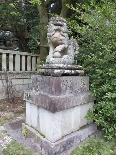 岡崎神社の狛犬