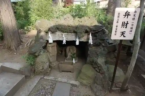 鳩ヶ谷氷川神社の末社