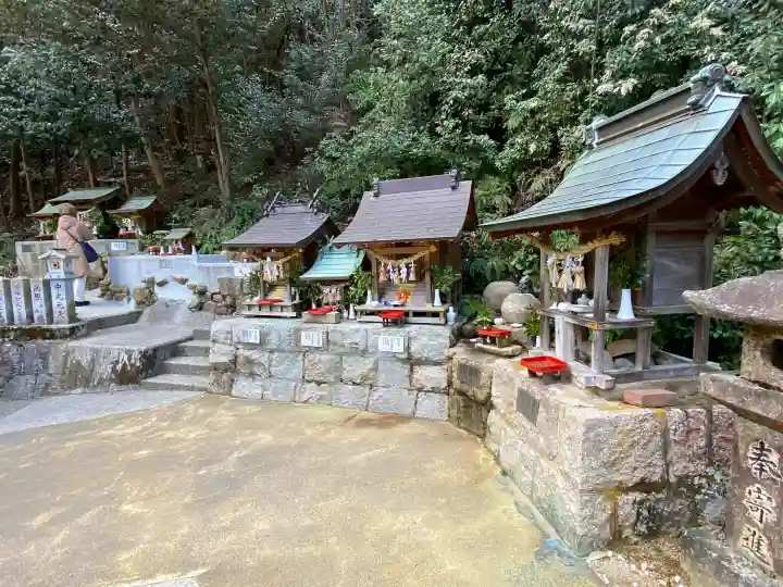 大頭神社の{uncategorized: "未分類", other: "その他", undefined: "問題あり", building: "その他建物", grave: "お墓", sacred_gate: "鳥居", guardian: "狛犬", statue: "像", buddha: "仏像", history: "歴史", nature: "自然", garden: "庭園", animal: "動物", pagoda: "塔", temizu: "手水舎", mountain_gate: "山門・神門", sanctuary: "本殿・本堂", subordinate: "末社・摂社", art: "芸術", scenery: "景色", jizo: "地蔵", ema: "絵馬", goshuin: "御朱印", omikuji: "おみくじ", items: "授与品その他", amulet: "お守り", goshuincho: "御朱印帳", eats: "食事", festival: "お祭り", votive_dance: "神楽", shichigosan: "七五三参", wedding: "結婚式", experience: "体験その他", initially: "初詣", around: "周辺", anti_infection: "感染症対策"}