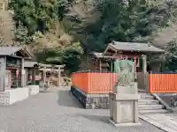出世稲荷神社の{uncategorized: "未分類", other: "その他", undefined: "問題あり", building: "その他建物", grave: "お墓", sacred_gate: "鳥居", guardian: "狛犬", statue: "像", buddha: "仏像", history: "歴史", nature: "自然", garden: "庭園", animal: "動物", pagoda: "塔", temizu: "手水舎", mountain_gate: "山門・神門", sanctuary: "本殿・本堂", subordinate: "末社・摂社", art: "芸術", scenery: "景色", jizo: "地蔵", ema: "絵馬", goshuin: "御朱印", omikuji: "おみくじ", items: "授与品その他", amulet: "お守り", goshuincho: "御朱印帳", eats: "食事", festival: "お祭り", votive_dance: "神楽", shichigosan: "七五三参", wedding: "結婚式", experience: "体験その他", initially: "初詣", around: "周辺", anti_infection: "感染症対策"}