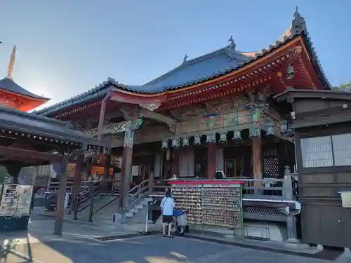 中山寺の本殿・本堂