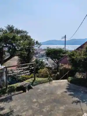 秋葉神社の{uncategorized: "未分類", other: "その他", undefined: "問題あり", building: "その他建物", grave: "お墓", sacred_gate: "鳥居", guardian: "狛犬", statue: "像", buddha: "仏像", history: "歴史", nature: "自然", garden: "庭園", animal: "動物", pagoda: "塔", temizu: "手水舎", mountain_gate: "山門・神門", sanctuary: "本殿・本堂", subordinate: "末社・摂社", art: "芸術", scenery: "景色", jizo: "地蔵", ema: "絵馬", goshuin: "御朱印", omikuji: "おみくじ", items: "授与品その他", amulet: "お守り", goshuincho: "御朱印帳", eats: "食事", festival: "お祭り", votive_dance: "神楽", shichigosan: "七五三参", wedding: "結婚式", experience: "体験その他", initially: "初詣", around: "周辺", anti_infection: "感染症対策"}