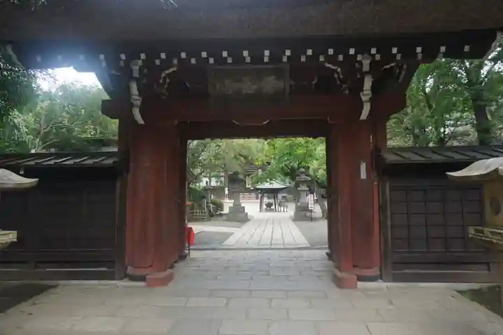 深大寺の山門・神門