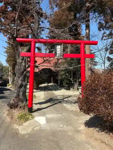 礒部神社の{uncategorized: "未分類", other: "その他", undefined: "問題あり", building: "その他建物", grave: "お墓", sacred_gate: "鳥居", guardian: "狛犬", statue: "像", buddha: "仏像", history: "歴史", nature: "自然", garden: "庭園", animal: "動物", pagoda: "塔", temizu: "手水舎", mountain_gate: "山門・神門", sanctuary: "本殿・本堂", subordinate: "末社・摂社", art: "芸術", scenery: "景色", jizo: "地蔵", ema: "絵馬", goshuin: "御朱印", omikuji: "おみくじ", items: "授与品その他", amulet: "お守り", goshuincho: "御朱印帳", eats: "食事", festival: "お祭り", votive_dance: "神楽", shichigosan: "七五三参", wedding: "結婚式", experience: "体験その他", initially: "初詣", around: "周辺", anti_infection: "感染症対策"}
