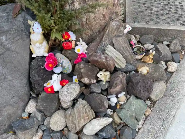 三輪神社の庭園