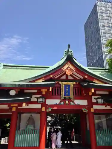 日枝神社の山門