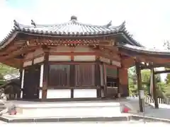 法隆寺の本殿