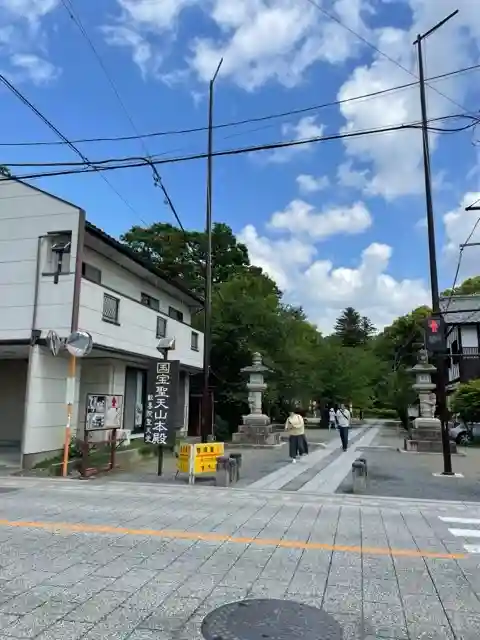 妻沼聖天山歓喜院の周辺