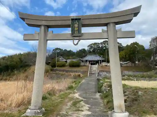 八幡神社の{uncategorized: "未分類", other: "その他", undefined: "問題あり", building: "その他建物", grave: "お墓", sacred_gate: "鳥居", guardian: "狛犬", statue: "像", buddha: "仏像", history: "歴史", nature: "自然", garden: "庭園", animal: "動物", pagoda: "塔", temizu: "手水舎", mountain_gate: "山門・神門", sanctuary: "本殿・本堂", subordinate: "末社・摂社", art: "芸術", scenery: "景色", jizo: "地蔵", ema: "絵馬", goshuin: "御朱印", omikuji: "おみくじ", items: "授与品その他", amulet: "お守り", goshuincho: "御朱印帳", eats: "食事", festival: "お祭り", votive_dance: "神楽", shichigosan: "七五三参", wedding: "結婚式", experience: "体験その他", initially: "初詣", around: "周辺", anti_infection: "感染症対策"}