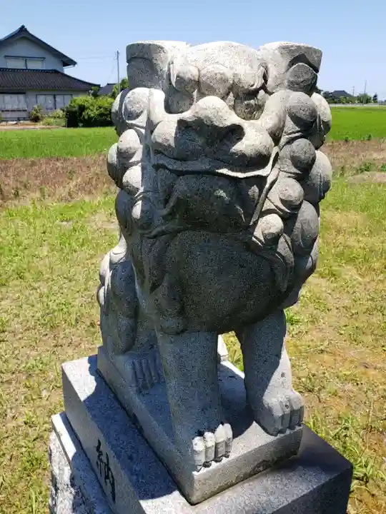 家栄神社の狛犬