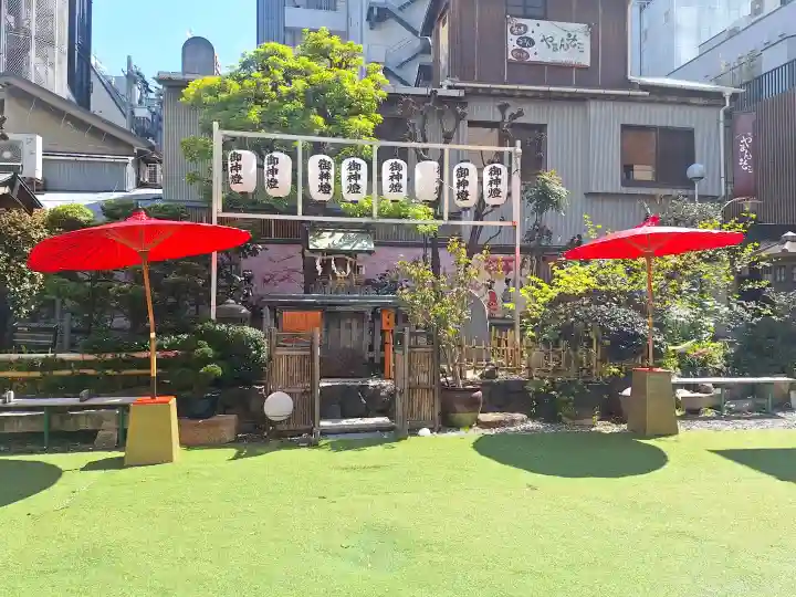 露天神社(お初天神)の{uncategorized: "未分類", other: "その他", undefined: "問題あり", building: "その他建物", grave: "お墓", sacred_gate: "鳥居", guardian: "狛犬", statue: "像", buddha: "仏像", history: "歴史", nature: "自然", garden: "庭園", animal: "動物", pagoda: "塔", temizu: "手水舎", mountain_gate: "山門・神門", sanctuary: "本殿・本堂", subordinate: "末社・摂社", art: "芸術", scenery: "景色", jizo: "地蔵", ema: "絵馬", goshuin: "御朱印", omikuji: "おみくじ", items: "授与品その他", amulet: "お守り", goshuincho: "御朱印帳", eats: "食事", festival: "お祭り", votive_dance: "神楽", shichigosan: "七五三参", wedding: "結婚式", experience: "体験その他", initially: "初詣", around: "周辺", anti_infection: "感染症対策"}