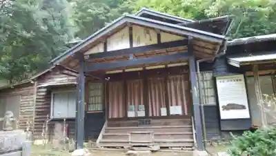 涅槃寺の本殿・本堂
