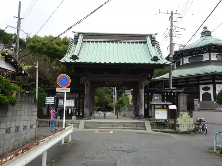 妙本寺の山門・神門