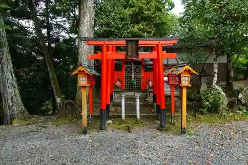 金峯山寺の末社