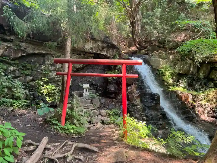 母の白滝神社(山梨県)