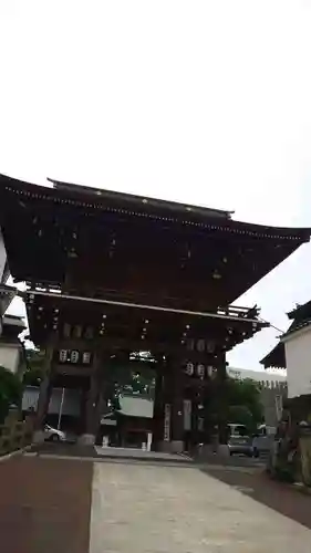 小倉祇園八坂神社の山門